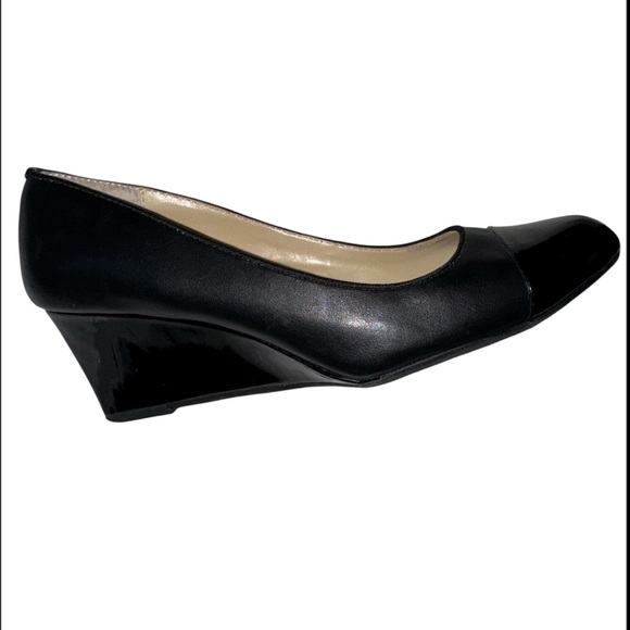 🔵 Adrienne Vittadini Black Cap-Toe Wedge 8 - Picture 2 of 8